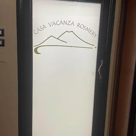 Casa Vacanza Rosmery * 나폴리