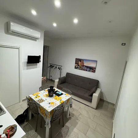 Casa Vacanza Rosmery 아파트